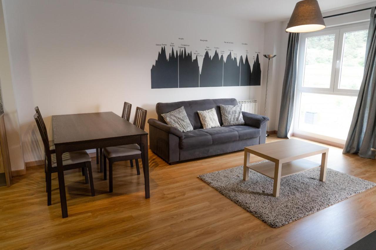 Apartamento Moderno El Bosque En Аринсал Екстериор снимка