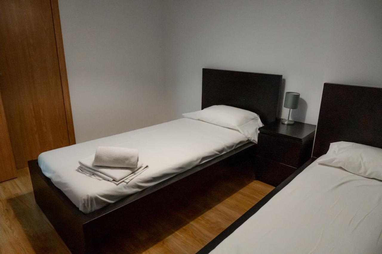 Apartamento Moderno El Bosque En Аринсал Екстериор снимка